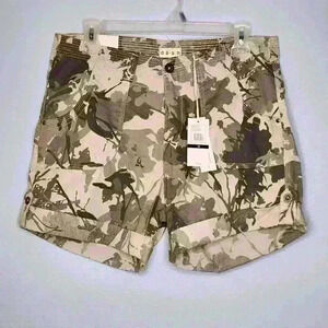 Dash Camo Old Jade Shorts. Cuffed, 4 pocket NWT size 10
